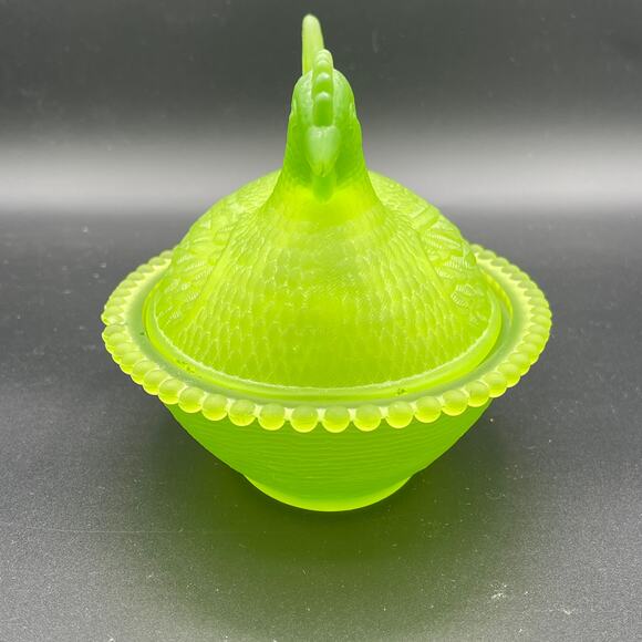 Vtg. Indiana Glass Satin Lime Green Nesting Hen Chicken Candy Dish - Picture 5 of 15